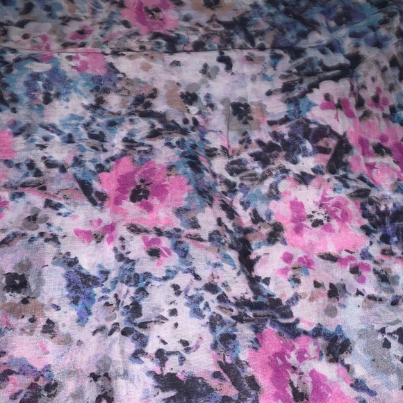 Scarf - Picture 3 of 4